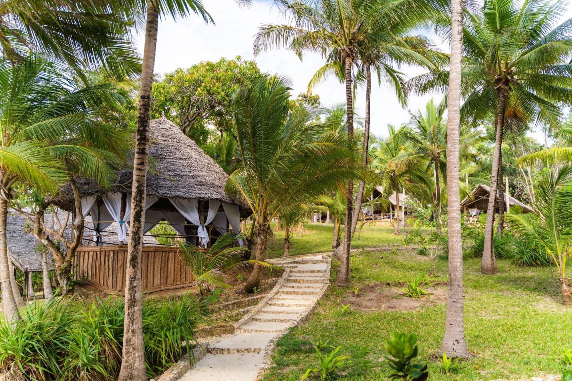 Pole Pole Bungalows Utende المظهر الخارجي الصورة